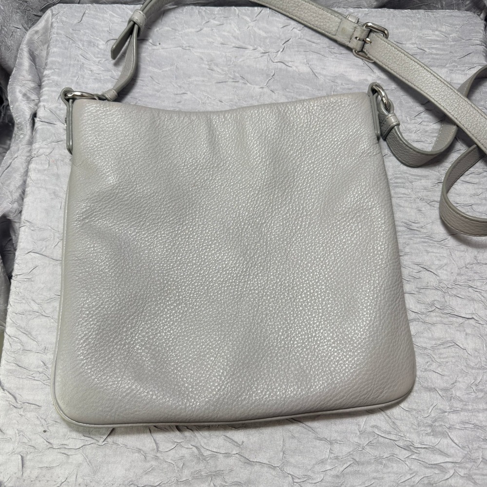 Marc by Marc Jacobs Grey Pebbled Leather Crossbody Messenger Bag Logo Plaque - Picture 6 of 8